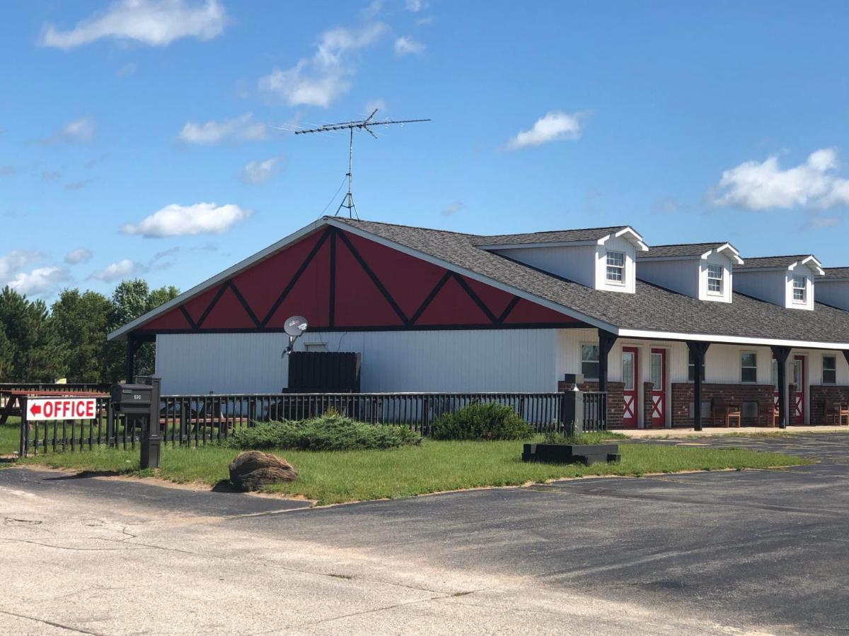Exxon Quik Stop & Motel Wausaukee Exterior photo